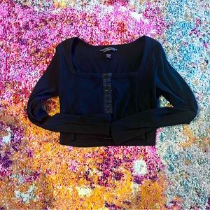 Worn Once! Size Medium, VS Cropped Long sleeve black top